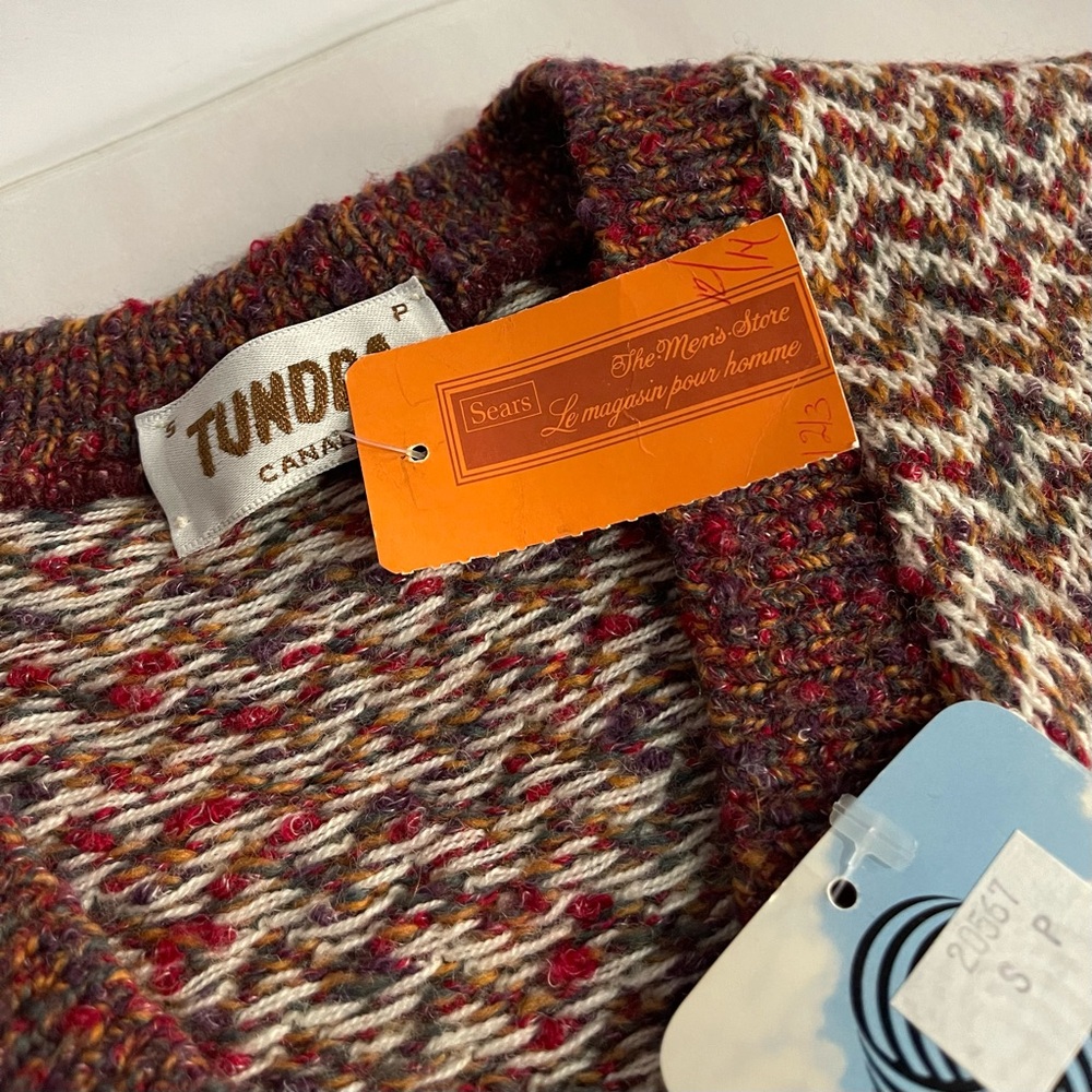 Vintage Deadstock Sears Tundra Chevron Pattern V-Neck Sweater NWT 100% wool - Picture 5 of 6